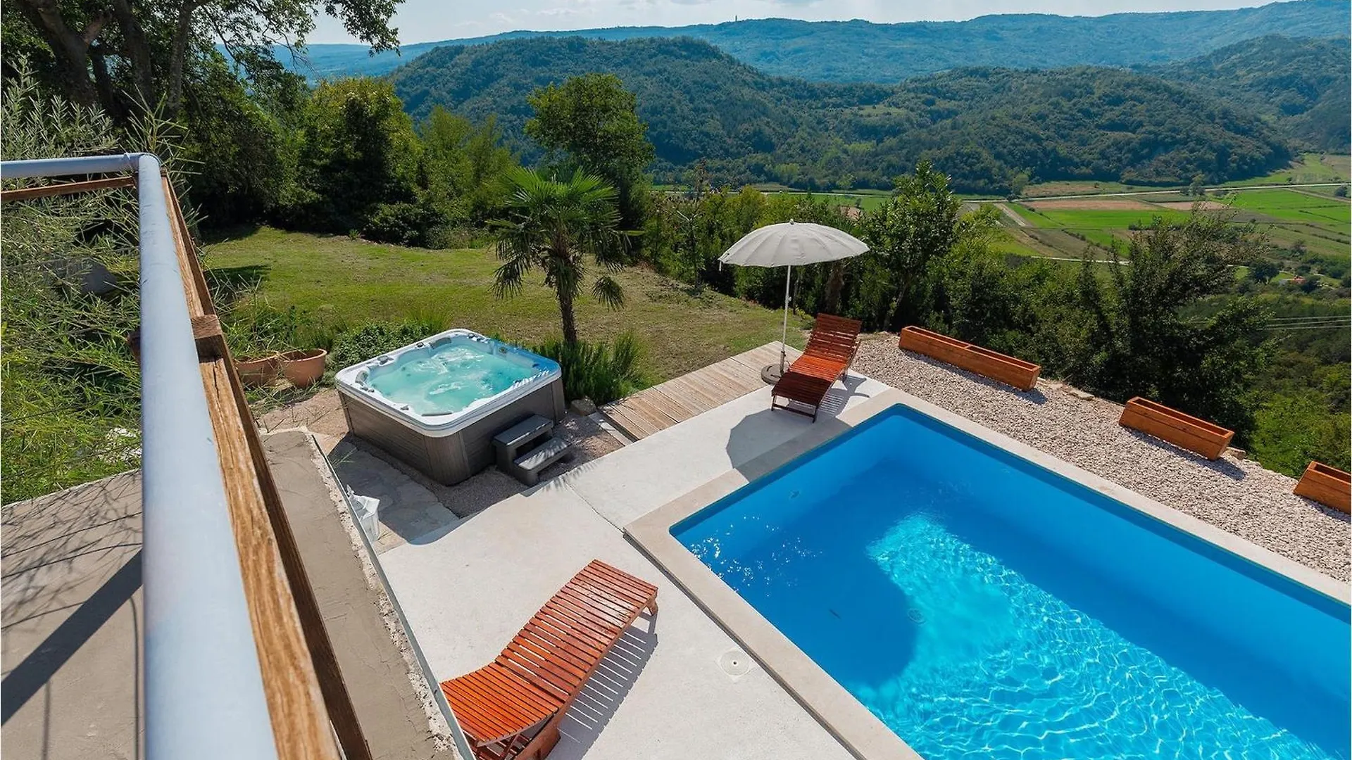 Villa Sussini 0*, Krbune Croatia