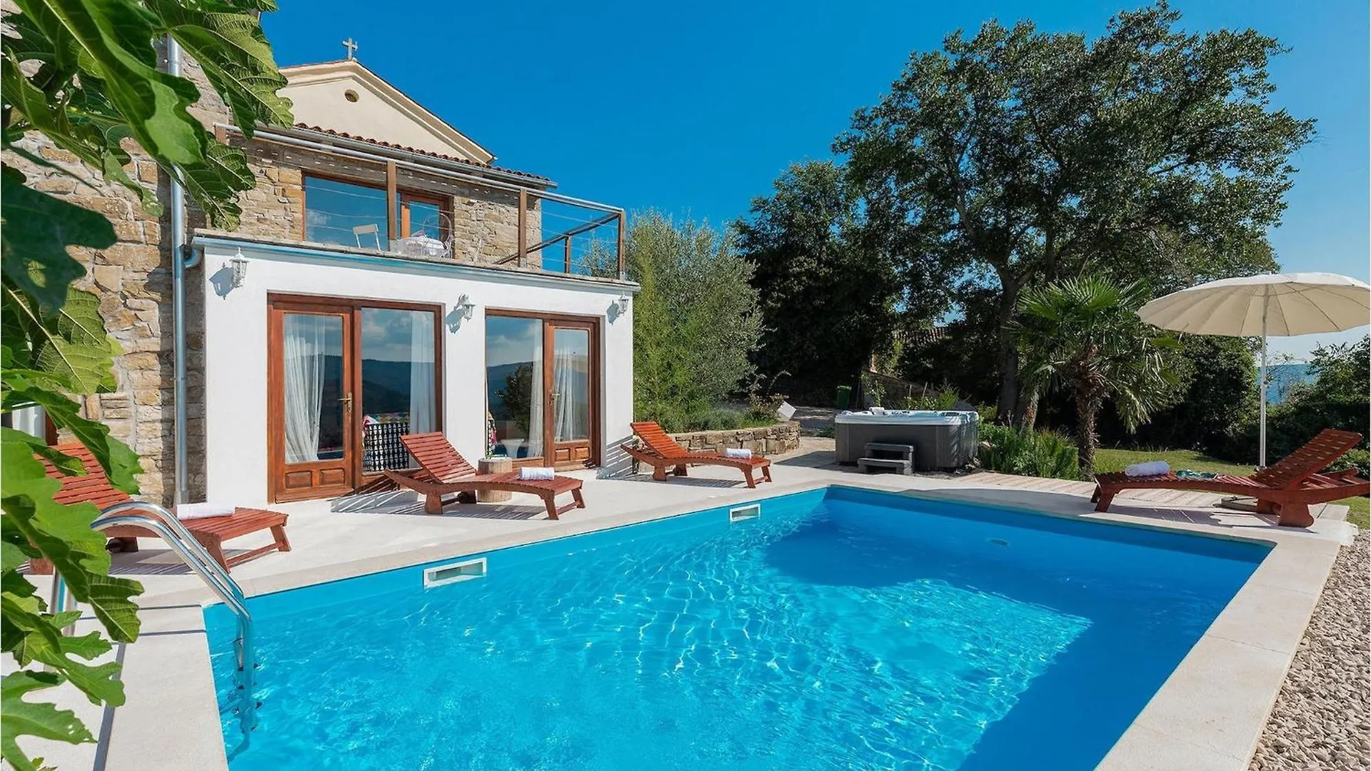 Villa Sussini 0*, Krbune Croatia