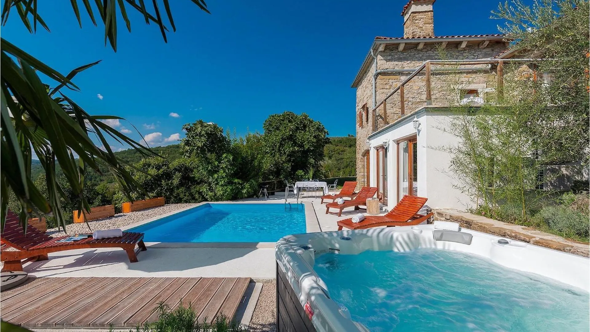Villa Sussini Krbune 0*,